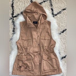 100% cotton, vest.